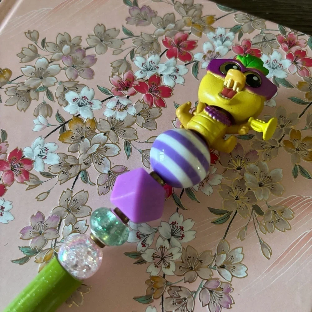 Disney Doorables: The Princess and The Frog: Louis party handmade beaded pen